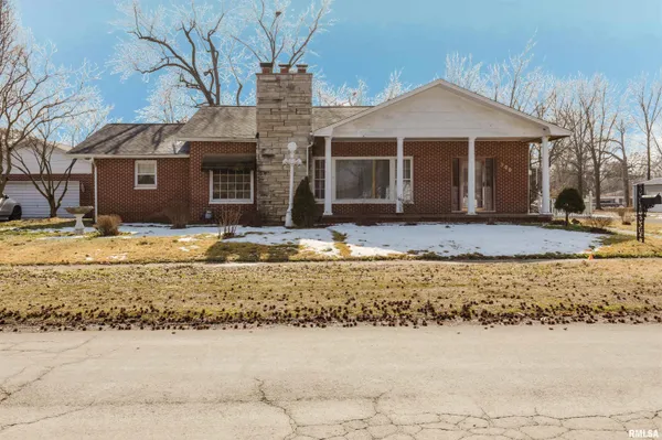 $160,000 | 300 South 21st Street, Herrin, IL 62948