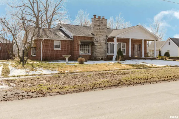 $160,000 | 300 South 21st Street, Herrin, IL 62948