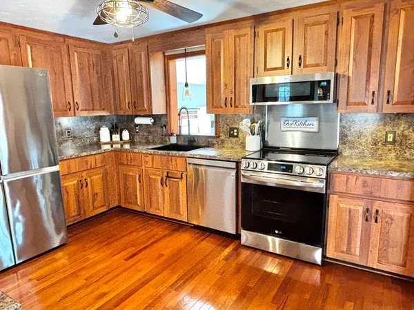 $800,000 | 627 School Street, Pembroke, MA 02359