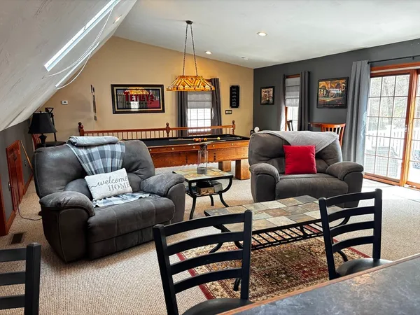 $800,000 | 627 School Street, Pembroke, MA 02359