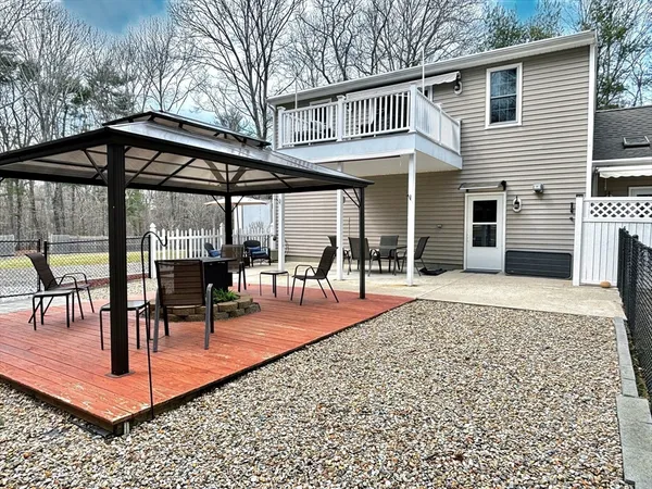 $800,000 | 627 School Street, Pembroke, MA 02359