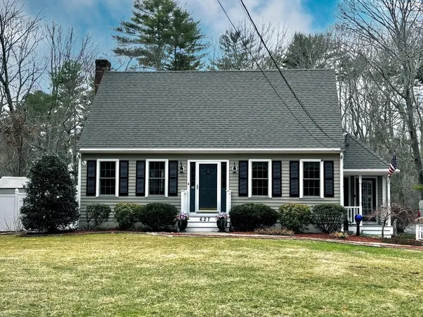 $800,000 | 627 School Street, Pembroke, MA 02359