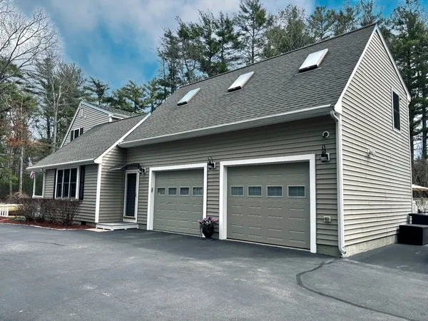 $800,000 | 627 School Street, Pembroke, MA 02359