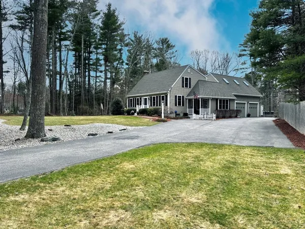 $800,000 | 627 School Street, Pembroke, MA 02359