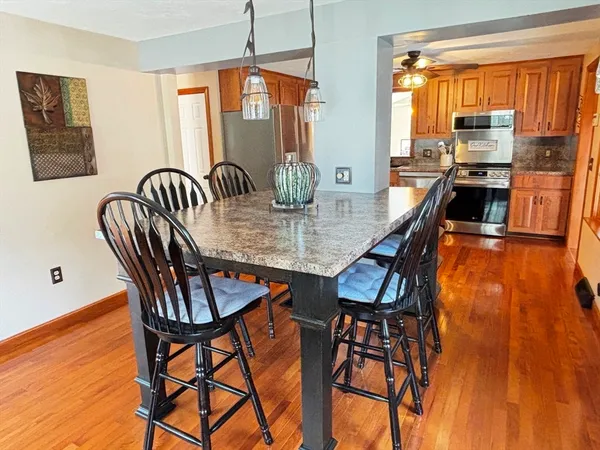 $800,000 | 627 School Street, Pembroke, MA 02359