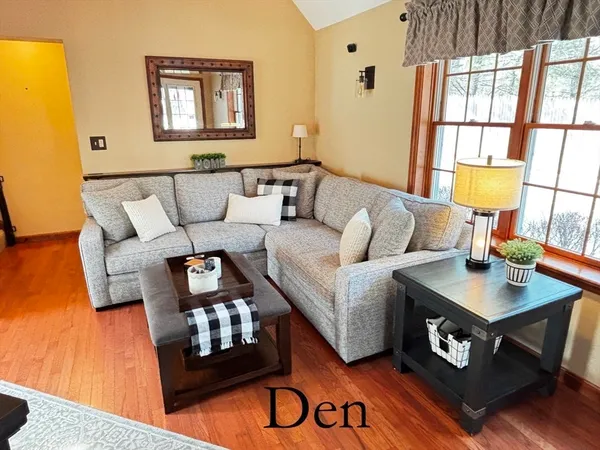 $800,000 | 627 School Street, Pembroke, MA 02359