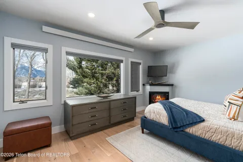 $1,930,000 | 400 Sagebrush Drive, Unit 94D, Jackson, WY 83001