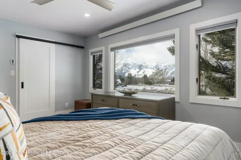 $1,930,000 | 400 Sagebrush Drive, Unit 94D, Jackson, WY 83001