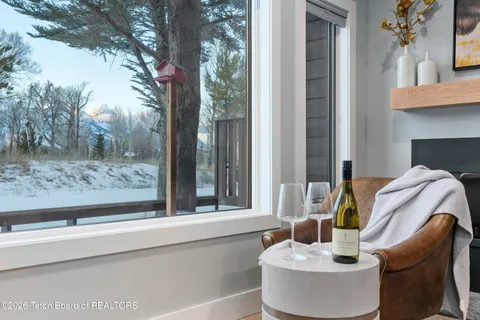 $1,930,000 | 400 Sagebrush Drive, Unit 94D, Jackson, WY 83001