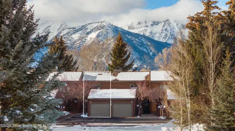 $1,930,000 | 400 Sagebrush Drive, Unit 94D, Jackson, WY 83001