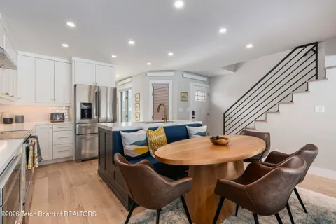 $1,930,000 | 400 Sagebrush Drive, Unit 94D, Jackson, WY 83001