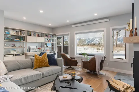 $1,930,000 | 400 Sagebrush Drive, Unit 94D, Jackson, WY 83001
