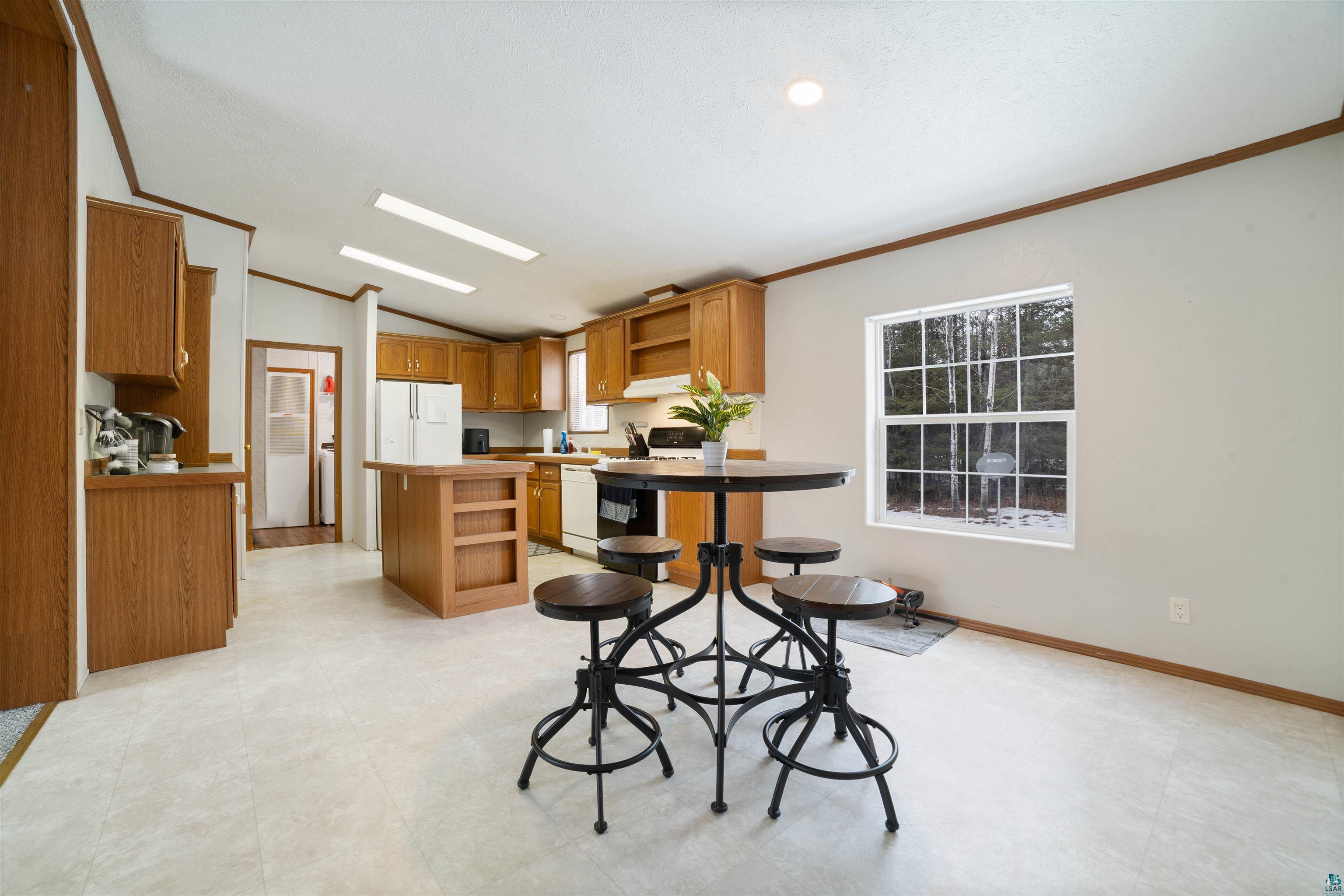 5945 Jean Duluth Road Duluth, MN 55803 - Photo 9 of 23 Gallery Image 9