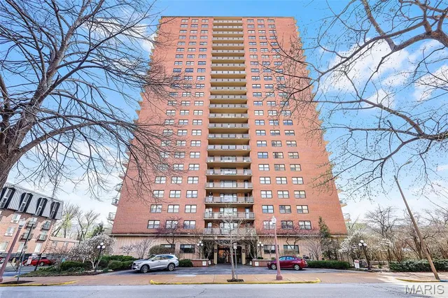 $335,000 | 4466 West Pine Boulevard, Unit 15F, St. Louis, MO 63108