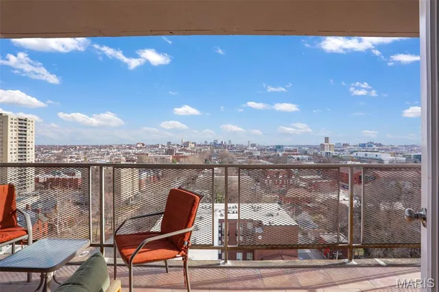 $335,000 | 4466 West Pine Boulevard, Unit 15F, St. Louis, MO 63108