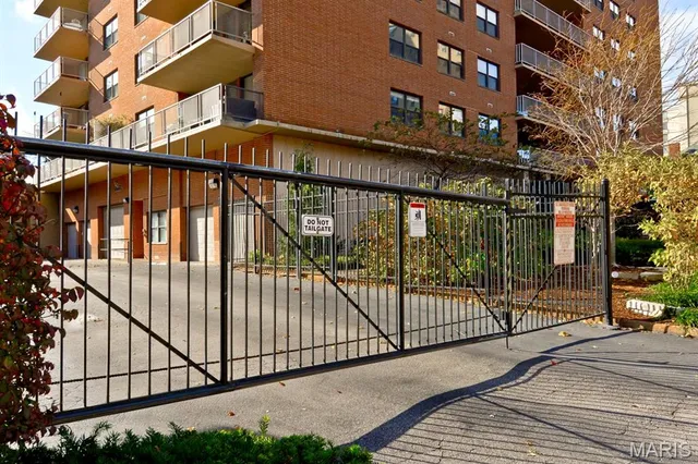 $335,000 | 4466 West Pine Boulevard, Unit 15F, St. Louis, MO 63108