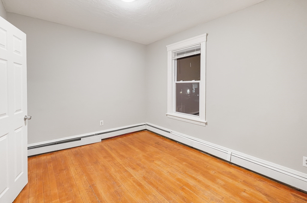 15 1/2 Mendon Street, Unit 3 Worcester, MA 01604 - Photo 17 of 27