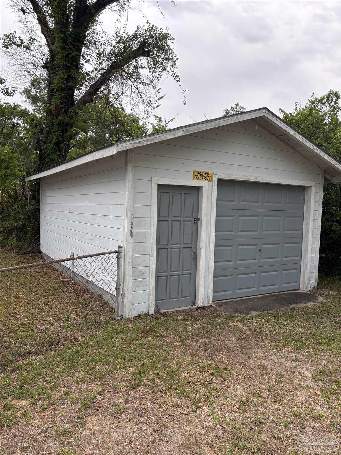 207 Hart Drive Pensacola, FL 32503 - Photo 15 of 18