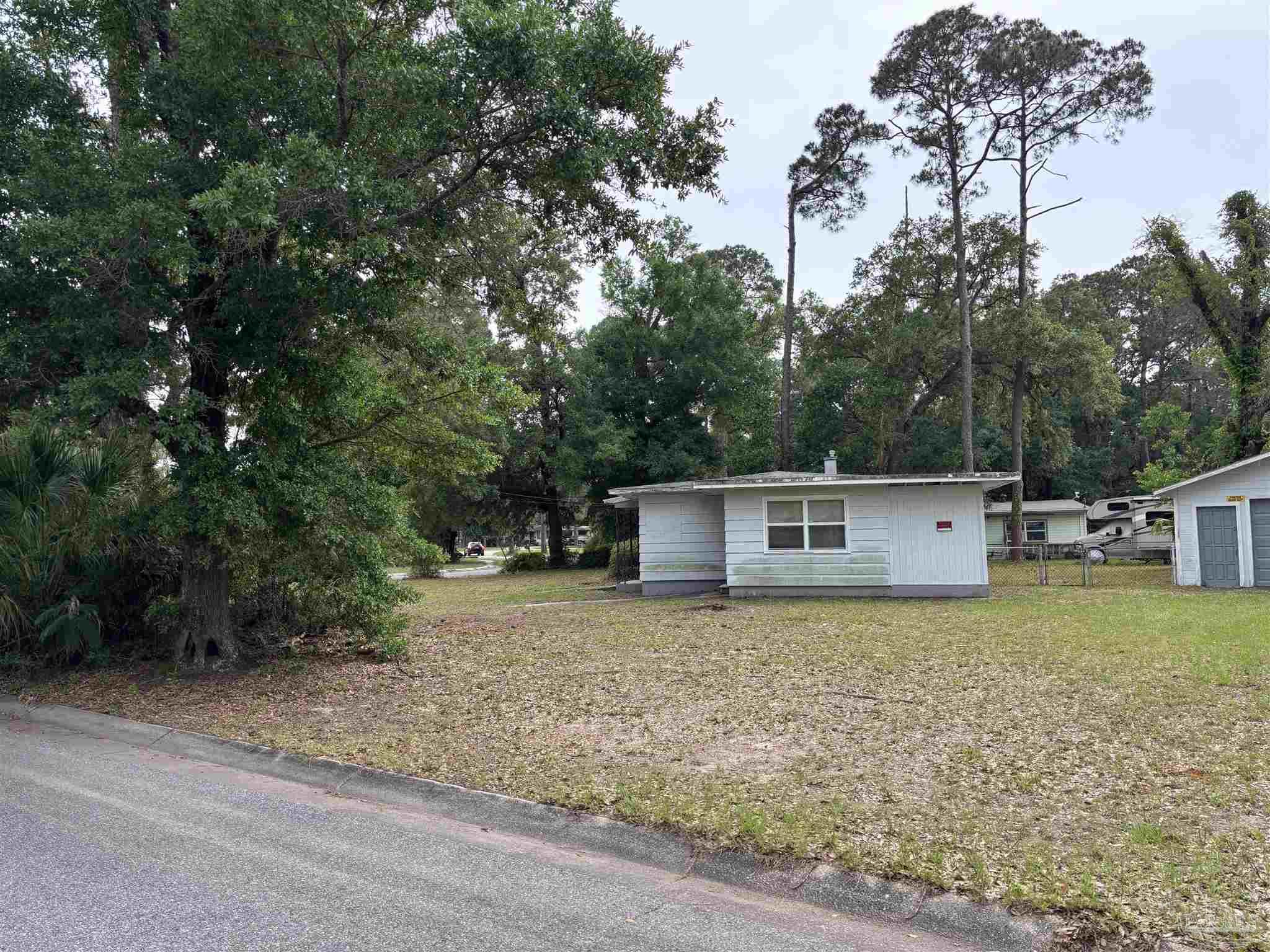 207 Hart Drive Pensacola, FL 32503 - Photo 17 of 18