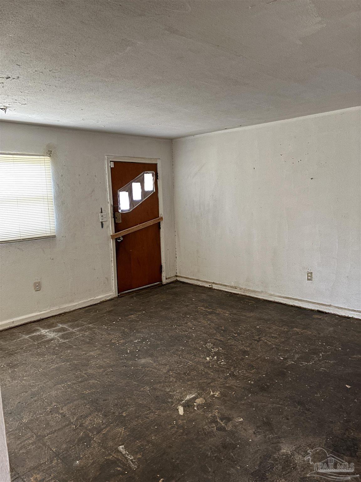 207 Hart Drive Pensacola, FL 32503 - Photo 3 of 18