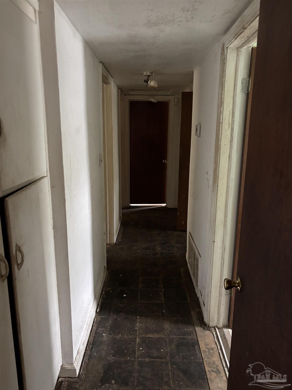 207 Hart Drive Pensacola, FL 32503 - Photo 7 of 18