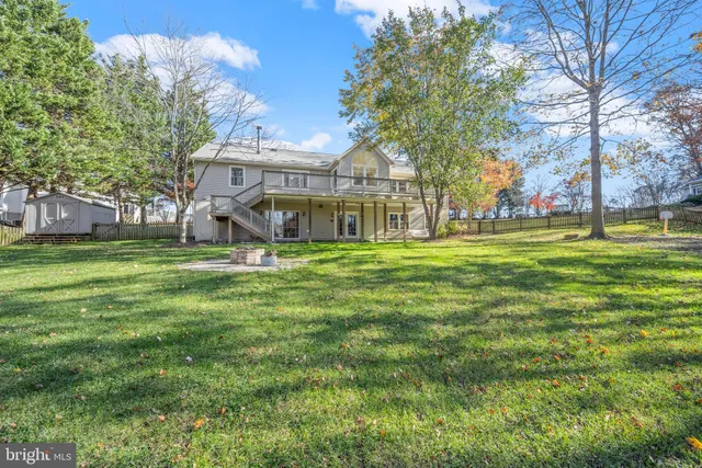 a view of a house with a big yard