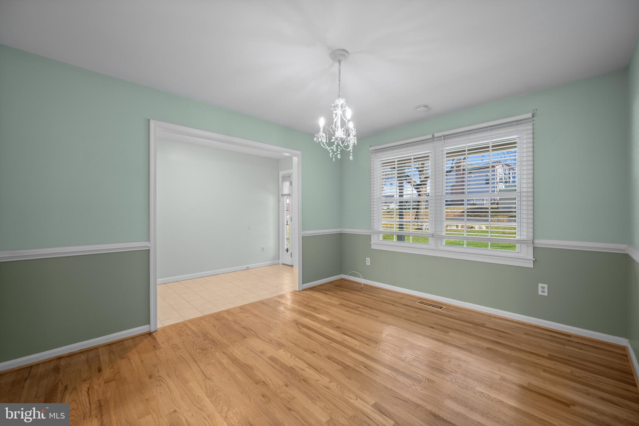 10781 Scaggsville Road Laurel, MD 20723 - Photo 5 of 44 Dining room