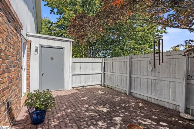 $220,000 | 1 Briarcreek Place, Greenville, SC 29615