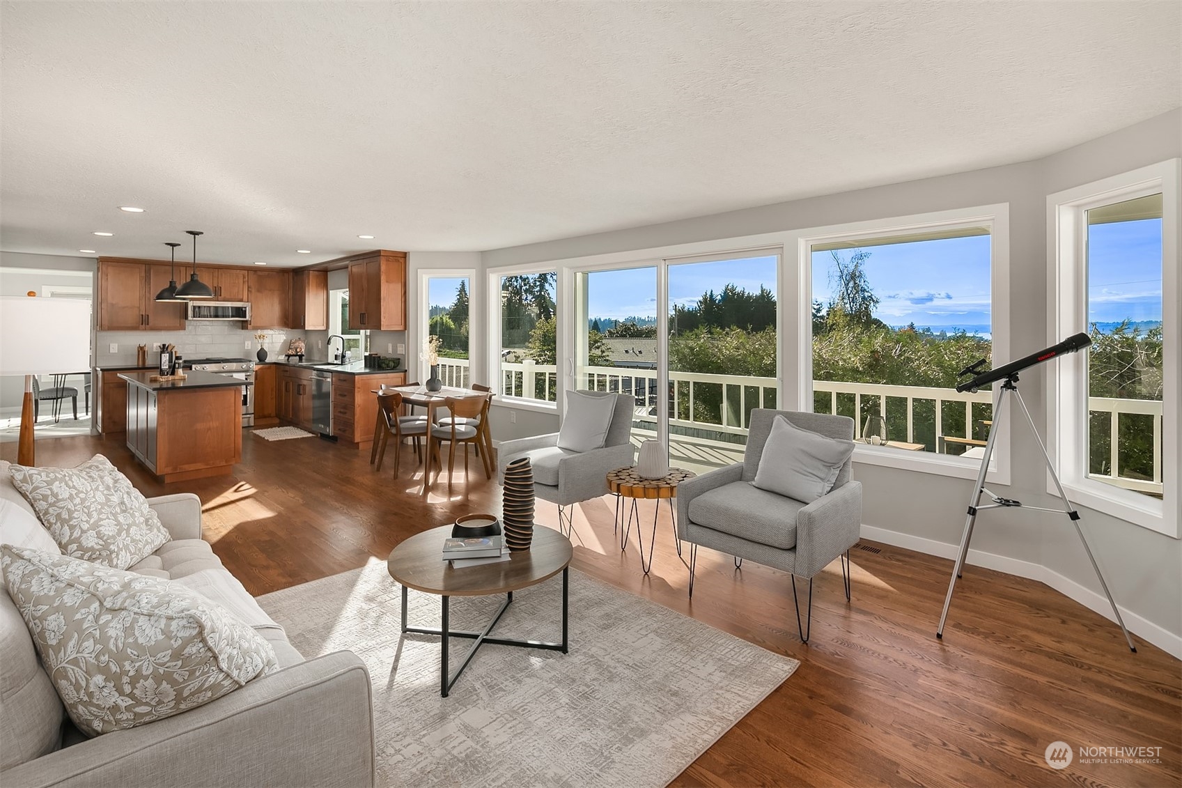 616 View Place Edmonds, WA 98020 - Photo 11 of 40 Gallery Image 11