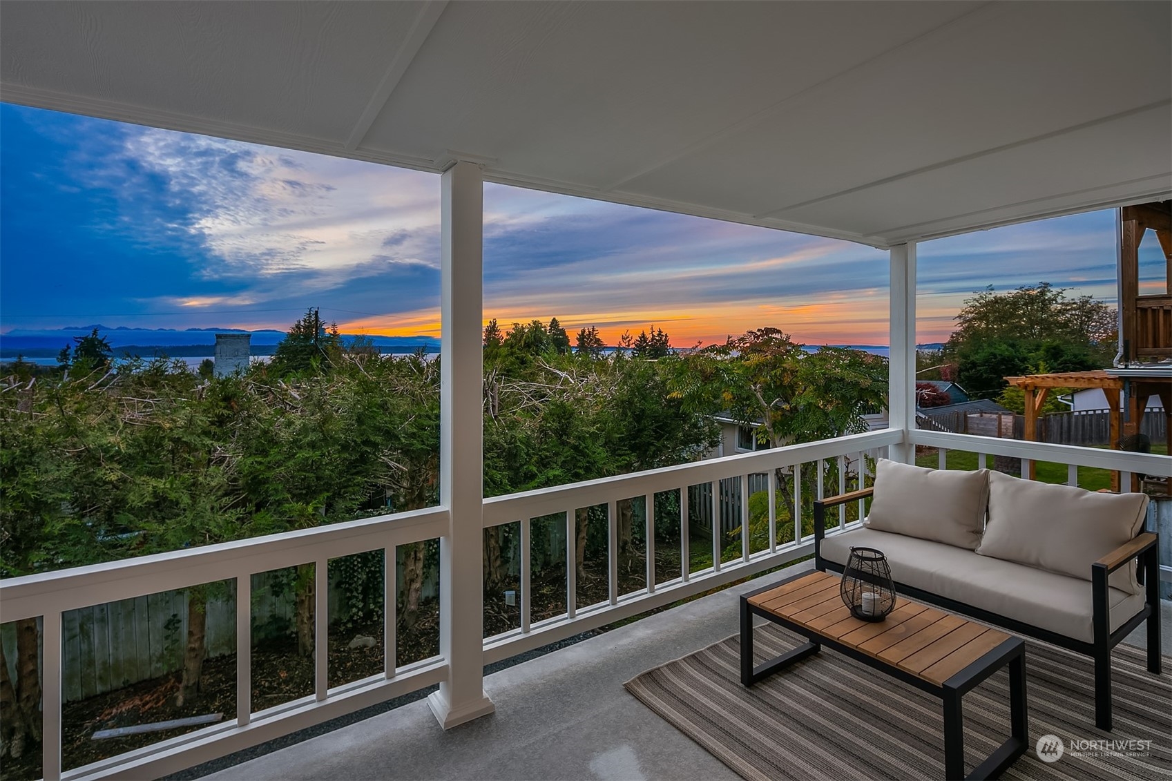 616 View Place Edmonds, WA 98020 - Photo 14 of 40 Gallery Image 14