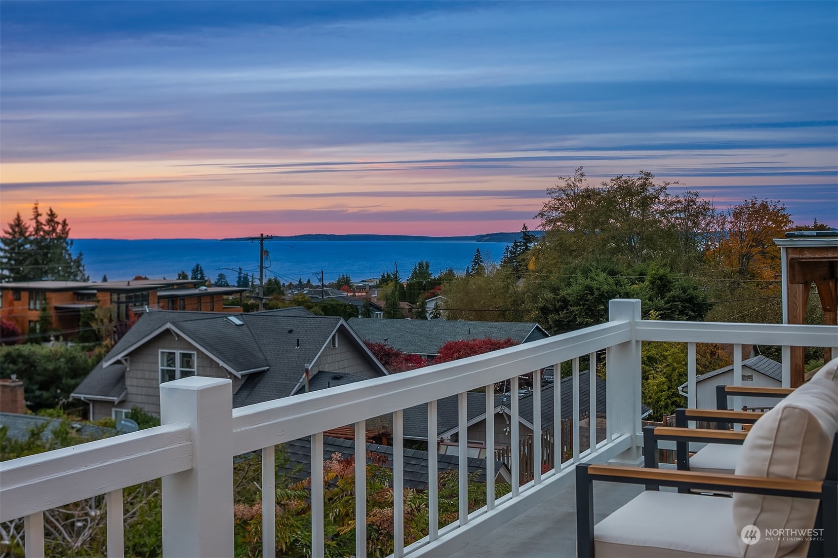 616 View Place Edmonds, WA 98020 - Photo 2 of 40 Gallery Image 2