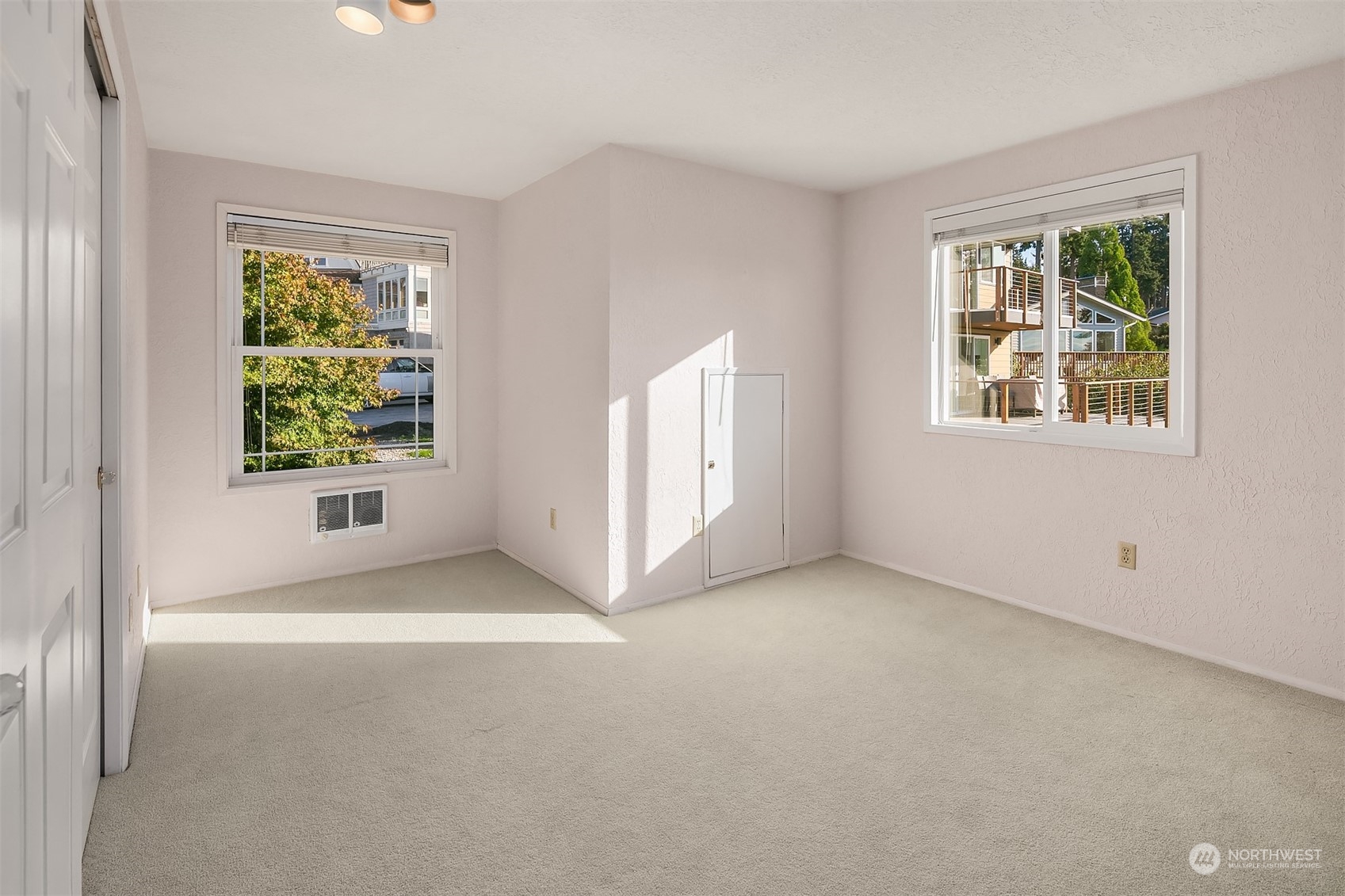 616 View Place Edmonds, WA 98020 - Photo 29 of 40 Gallery Image 29