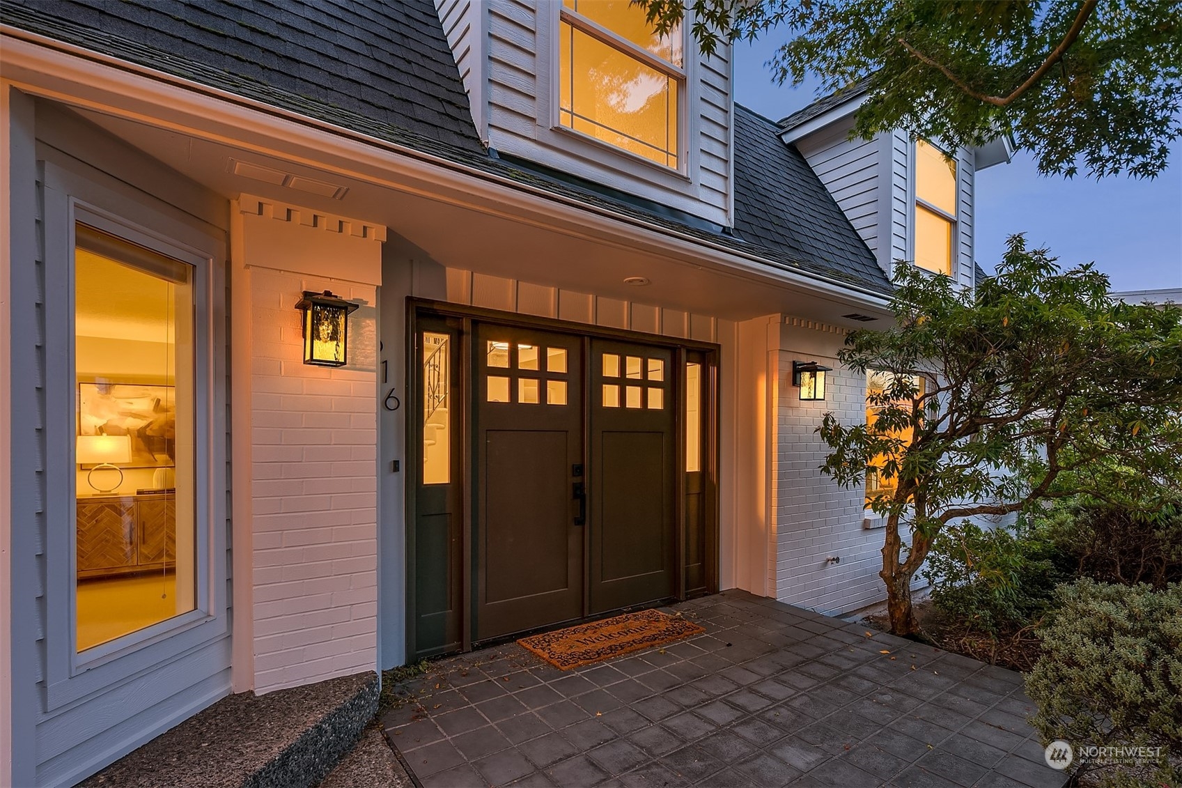 616 View Place Edmonds, WA 98020 - Photo 3 of 40 Gallery Image 3