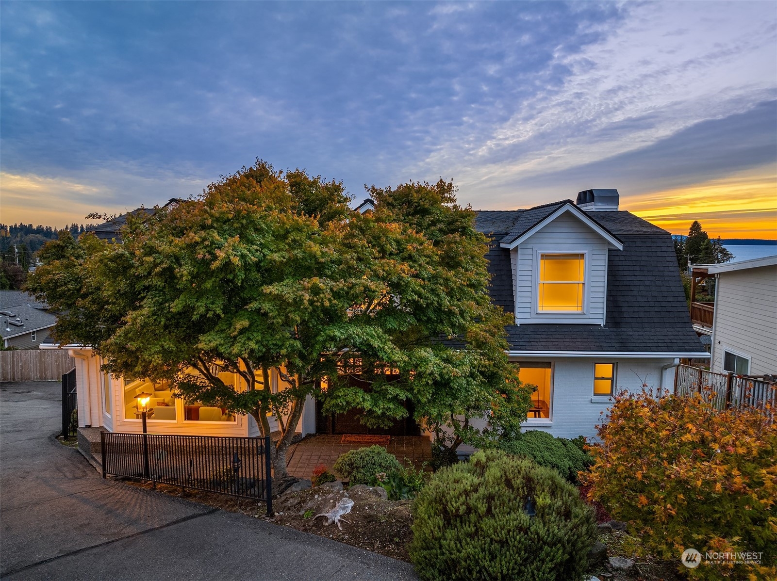 616 View Place Edmonds, WA 98020 - Photo 38 of 40 Gallery Image 38