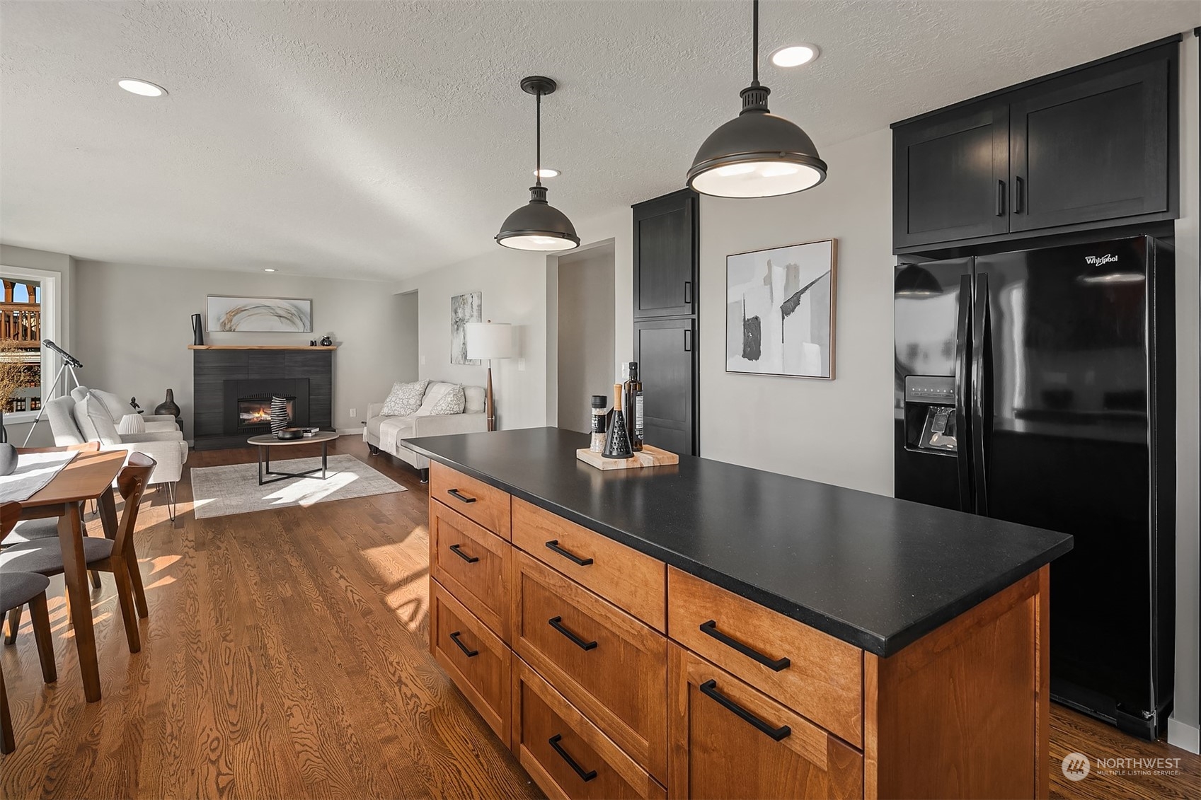 616 View Place Edmonds, WA 98020 - Photo 10 of 40 Gallery Image 10