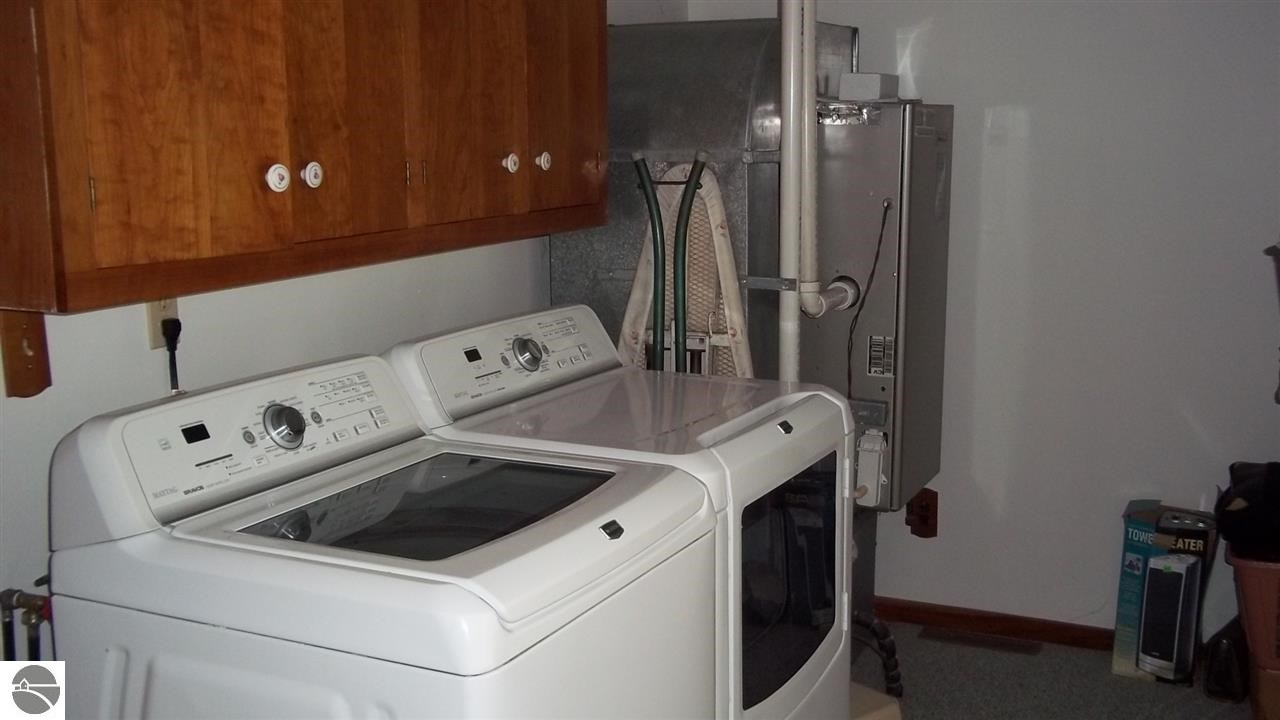 4548 Alabaster Road Turner, MI 48765 - Photo 15 of 20 1794535-14.JPG