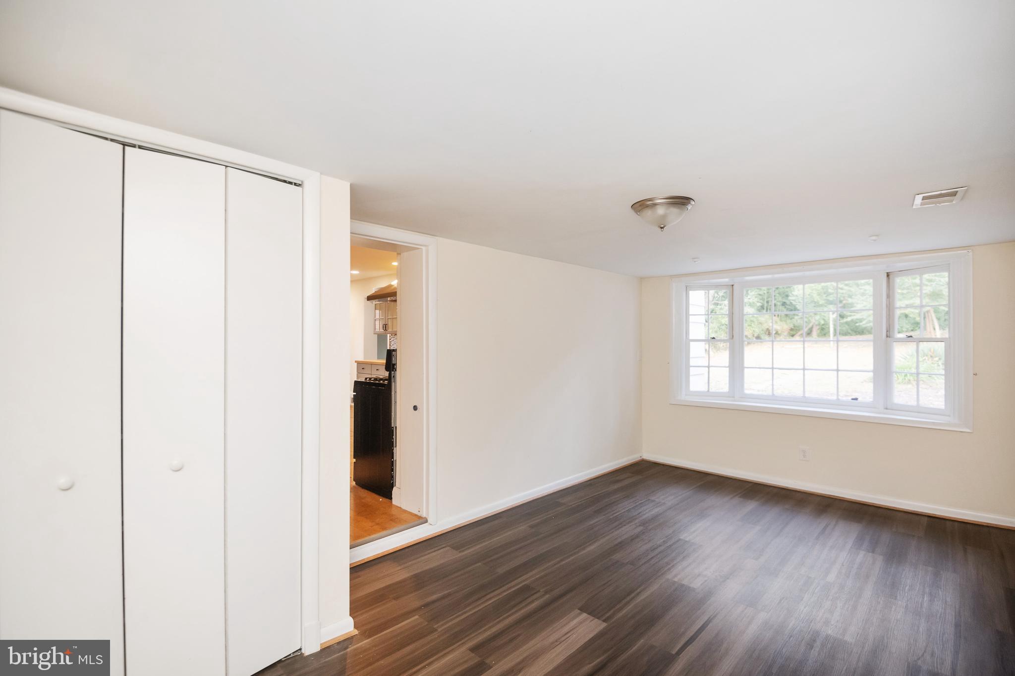 805 Olmstead Road Baltimore, MD 21208 - Photo 17 of 38 First floor office/bedroom with large window