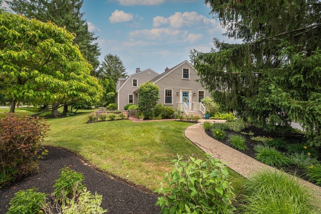 2 Patton Drive Hamilton, MA 01982 - Photo 5 of 41
