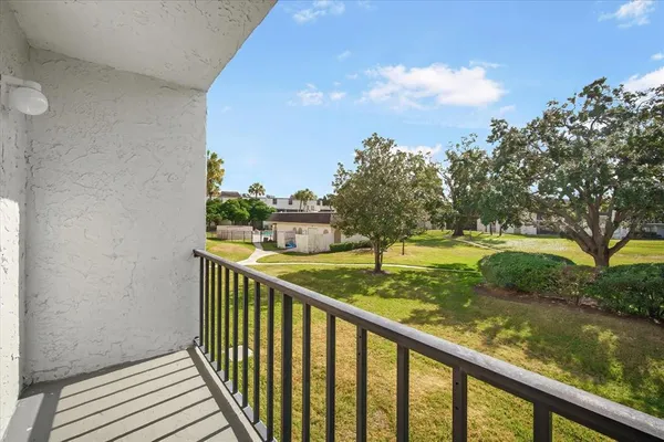 $160,000 | 811 Russell Lane, Unit 309, Brandon, FL 33510