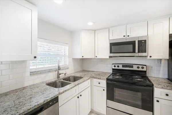 $160,000 | 811 Russell Lane, Unit 309, Brandon, FL 33510