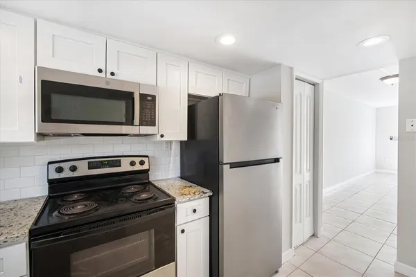 $160,000 | 811 Russell Lane, Unit 309, Brandon, FL 33510