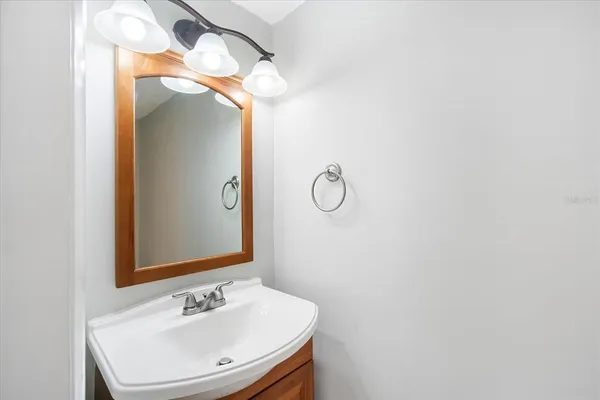 $160,000 | 811 Russell Lane, Unit 309, Brandon, FL 33510