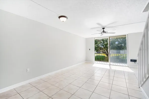 $160,000 | 811 Russell Lane, Unit 309, Brandon, FL 33510