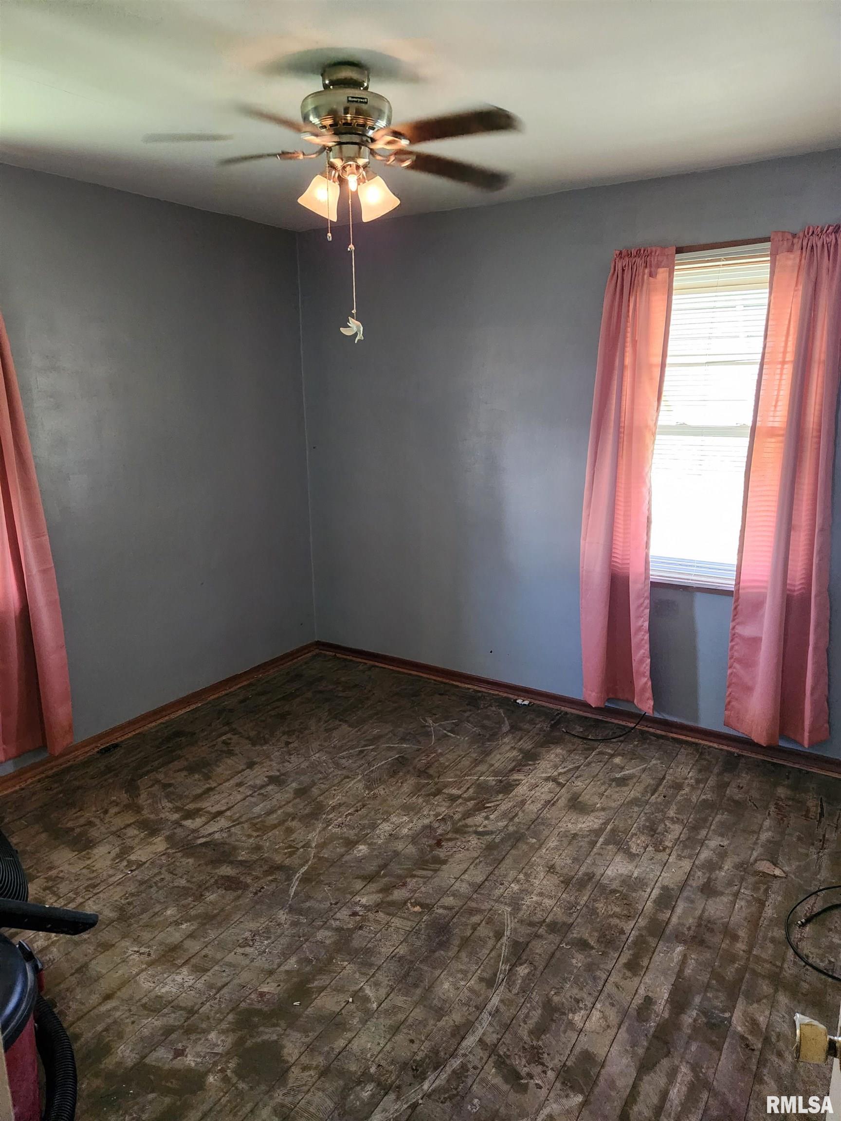 208 East Davis Street Ava, IL 62907 - Photo 10 of 38