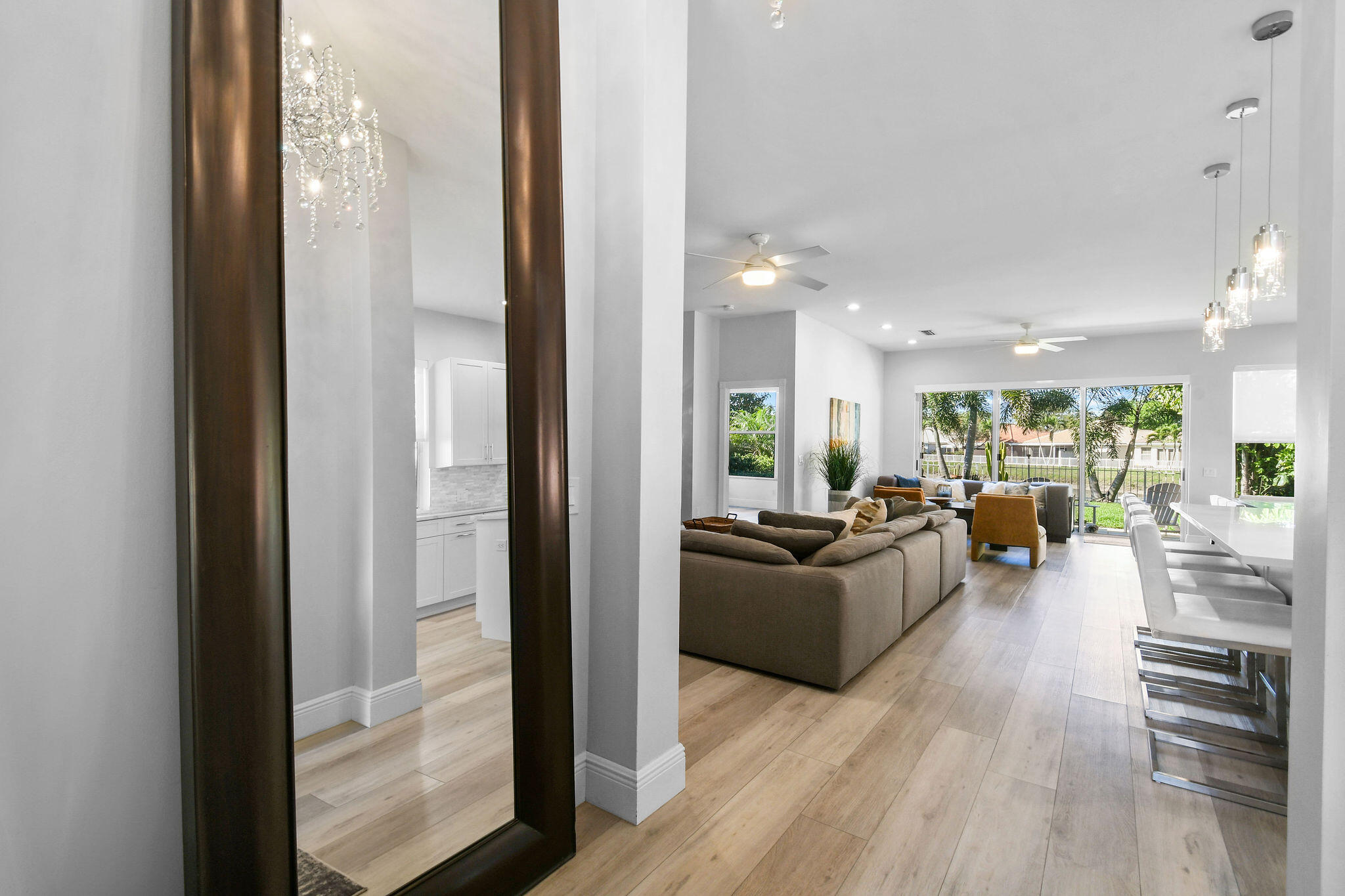 165 Hampton Place Jupiter, FL 33458 - Photo 3 of 44 165HamptonPl(7)
