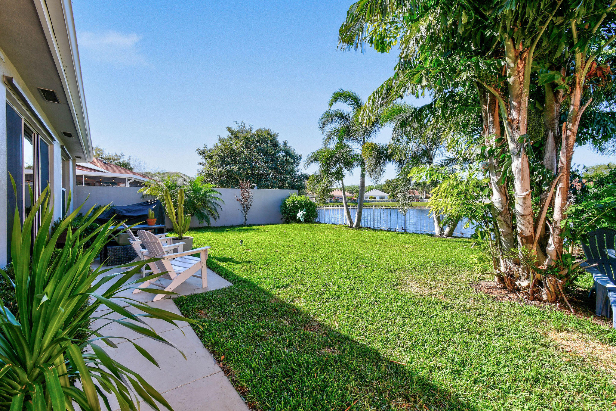165 Hampton Place Jupiter, FL 33458 - Photo 38 of 44 165HamptonPl(49)