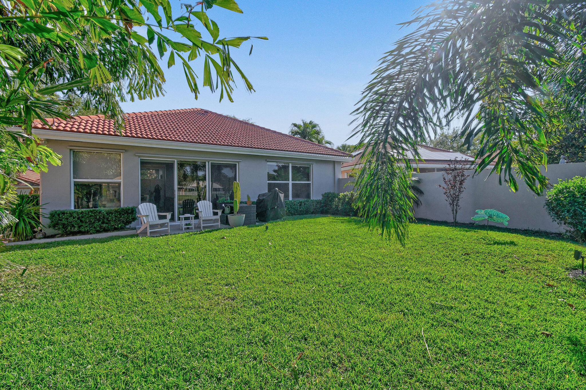 165 Hampton Place Jupiter, FL 33458 - Photo 41 of 44 165HamptonPl(52)