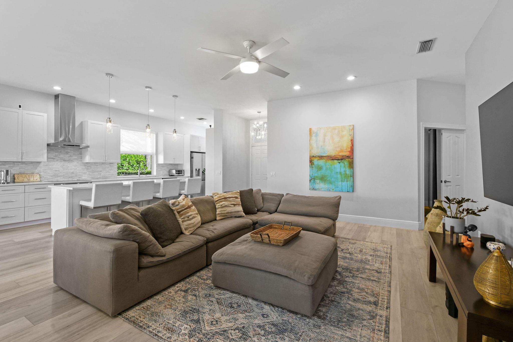 165 Hampton Place Jupiter, FL 33458 - Photo 6 of 44 165HamptonPl(11)