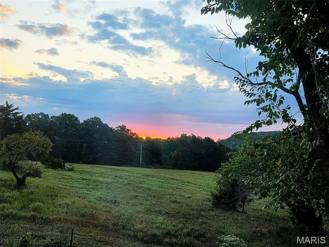 $560,000 | 4023 Juedeman Road, Cuba, MO 65453