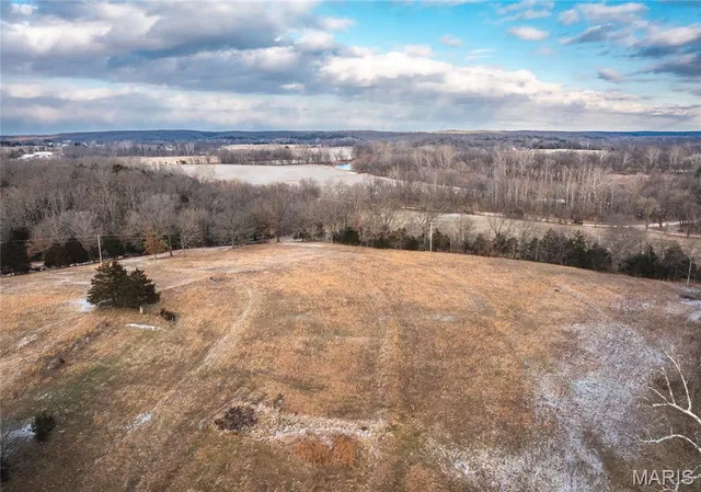 $560,000 | 4023 Juedeman Road, Cuba, MO 65453